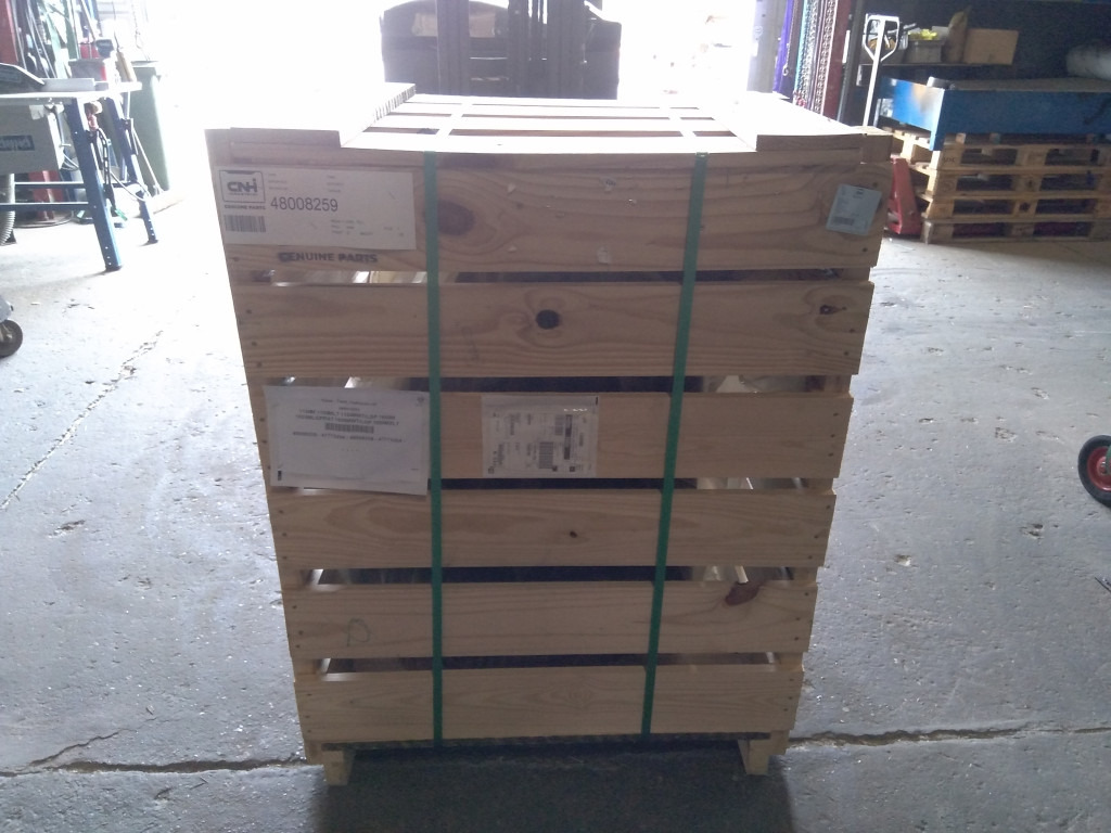 Case 48008259 - 47773204 - 液压油箱 适用于 建筑机械:图4 Case 48008259 - 47773204 - 液压油箱 适用于 建筑机械:图4