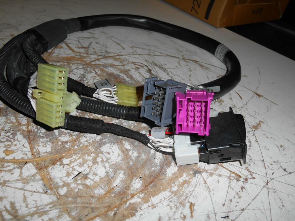 Case 76077917 - - 电缆/ 线束 适用于 建筑机械:图2 Case 76077917 - - 电缆/ 线束 适用于 建筑机械:图2