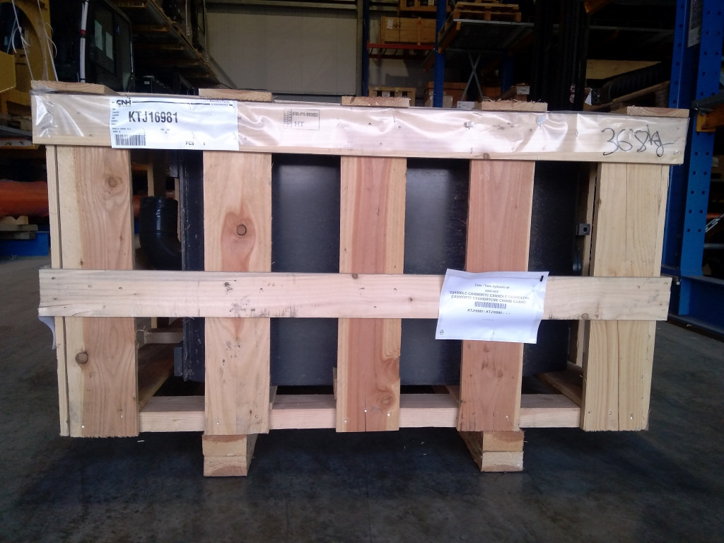 Case KTJ16981 - 液压油箱 适用于 建筑机械:图2 Case KTJ16981 - 液压油箱 适用于 建筑机械:图2
