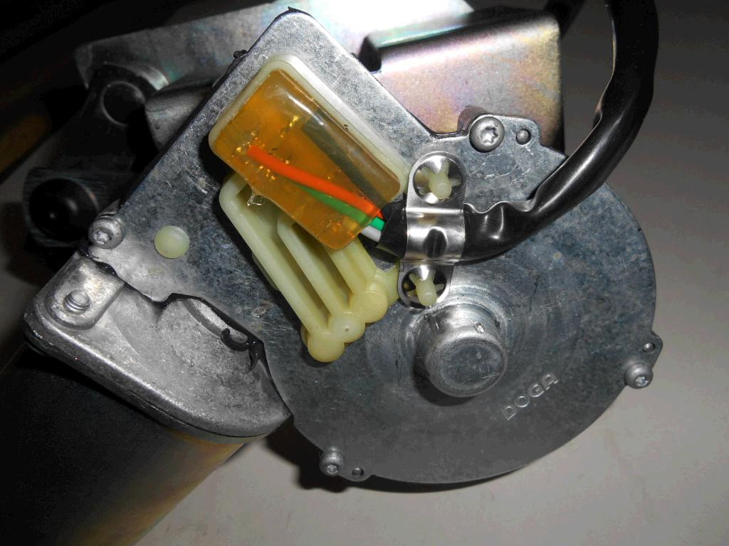 Caterpillar 3732413 - - 雨刮器 适用于 建筑机械:图4 Caterpillar 3732413 - - 雨刮器 适用于 建筑机械:图4