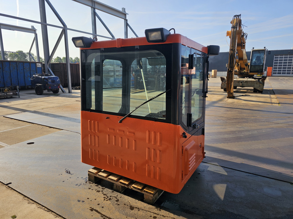 Doosan 220101-00071B - 220101-00071B - 驾驶室 适用于 建筑机械:图5 Doosan 220101-00071B - 220101-00071B - 驾驶室 适用于 建筑机械:图5