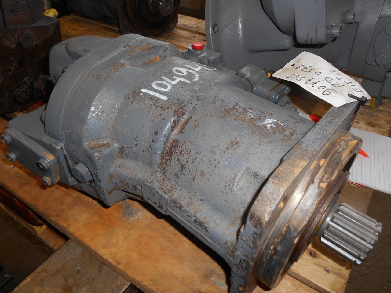 Hitachi 9077555 - - 液压泵 适用于 建筑机械:图2 Hitachi 9077555 - - 液压泵 适用于 建筑机械:图2