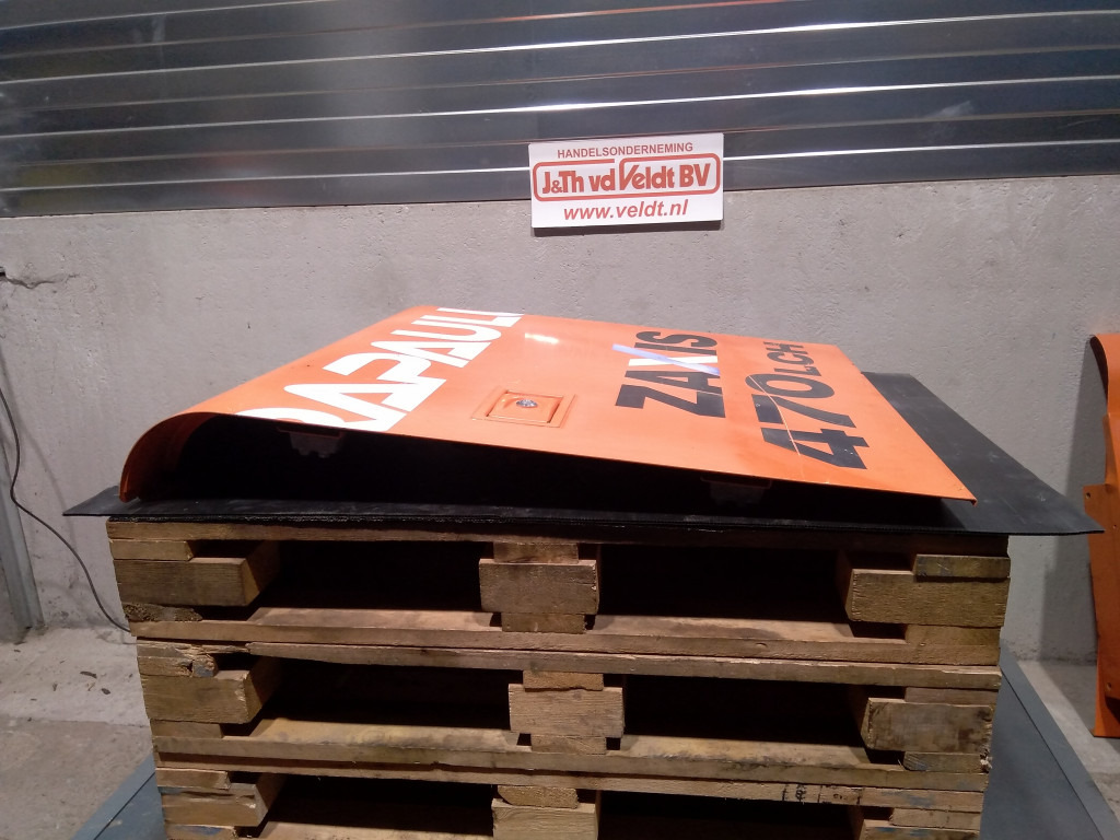 Hitachi ZX470LCH-5B - - 车门及其零件 适用于 建筑机械:图1 Hitachi ZX470LCH-5B - - 车门及其零件 适用于 建筑机械:图1