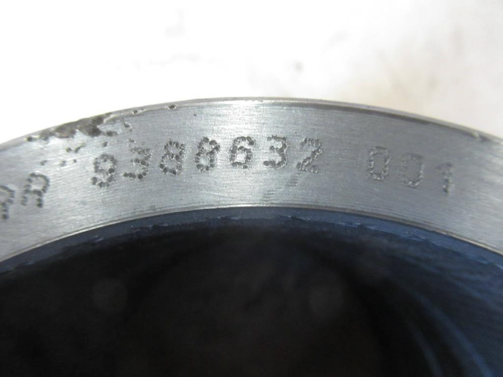 Liebherr 9388632 001 - - 活塞/环/ 衬套 适用于 建筑机械:图3 Liebherr 9388632 001 - - 活塞/环/ 衬套 适用于 建筑机械:图3