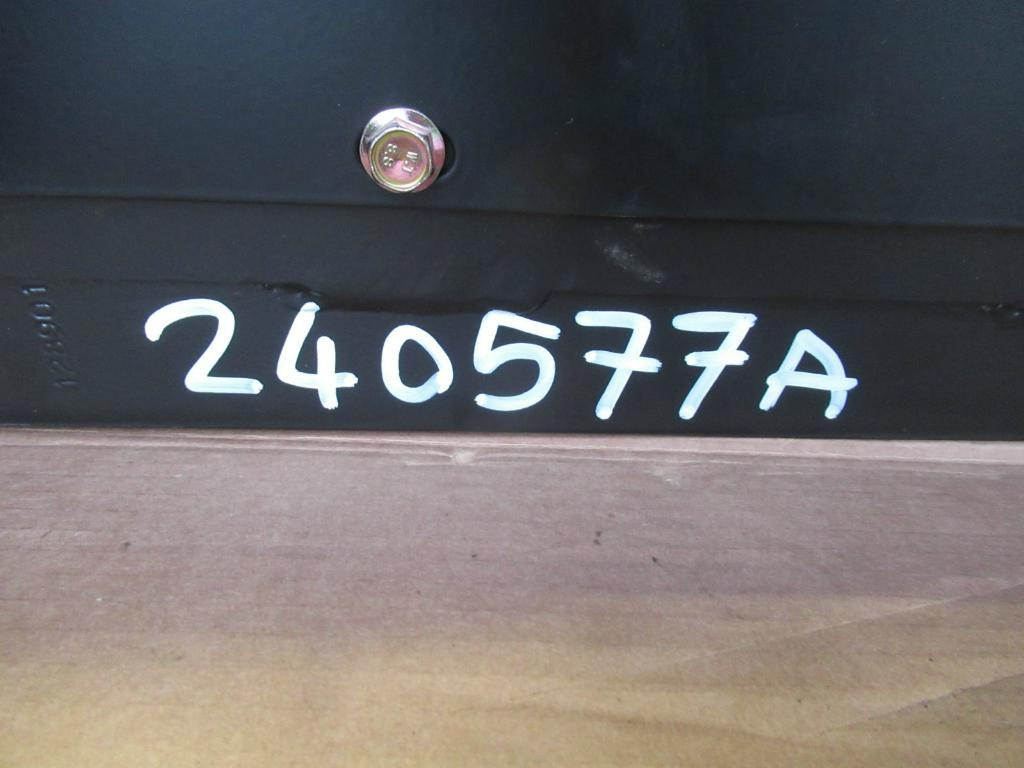 New Holland 4550135 - 冷却系统 适用于 建筑机械:图3 New Holland 4550135 - 冷却系统 适用于 建筑机械:图3