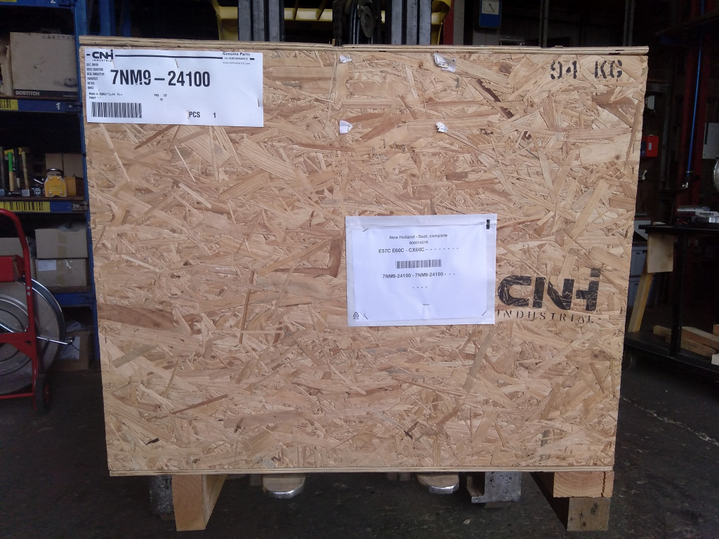 New Holland 7NM9-24100 - 座椅 适用于 建筑机械:图2 New Holland 7NM9-24100 - 座椅 适用于 建筑机械:图2
