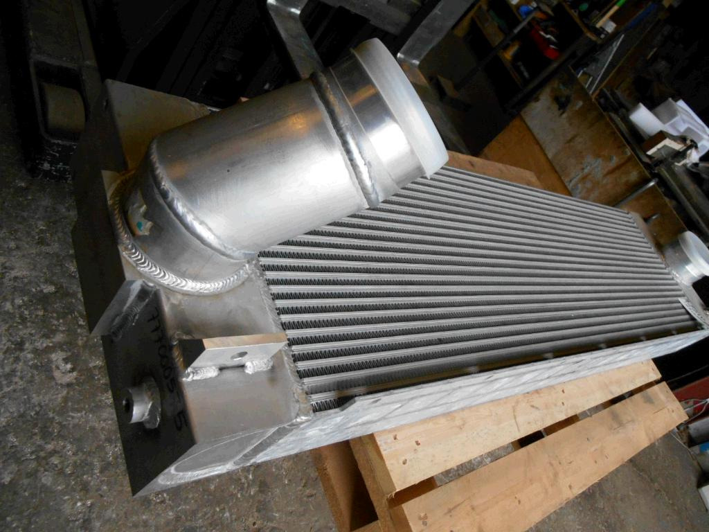 Terex O&K 6002157 - 4027493 - 中冷器 适用于 建筑机械:图2 Terex O&K 6002157 - 4027493 - 中冷器 适用于 建筑机械:图2