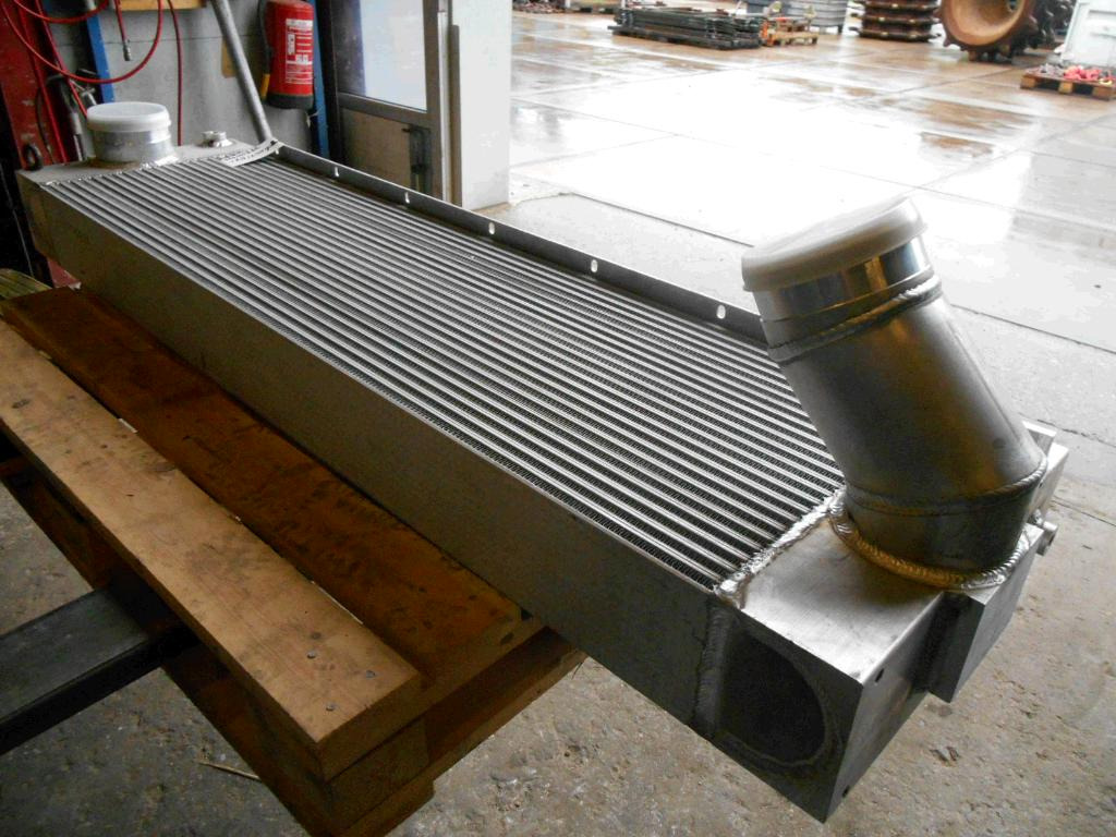 Terex O&K 6002157 - 中冷器 适用于 建筑机械:图3 Terex O&K 6002157 - 中冷器 适用于 建筑机械:图3