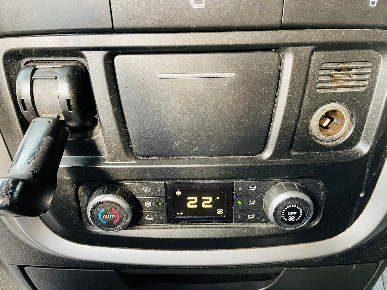 牵引车 Iveco Stralis AS440S46 EURO6:图15 牵引车 Iveco Stralis AS440S46 EURO6:图15