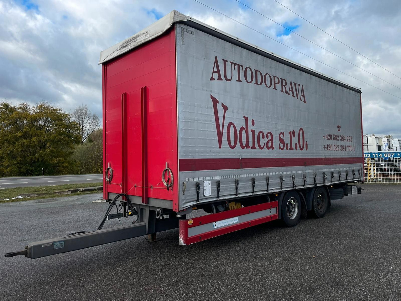 Svan CHT202 - 侧帘拖车:图1 Svan CHT202 - 侧帘拖车:图1