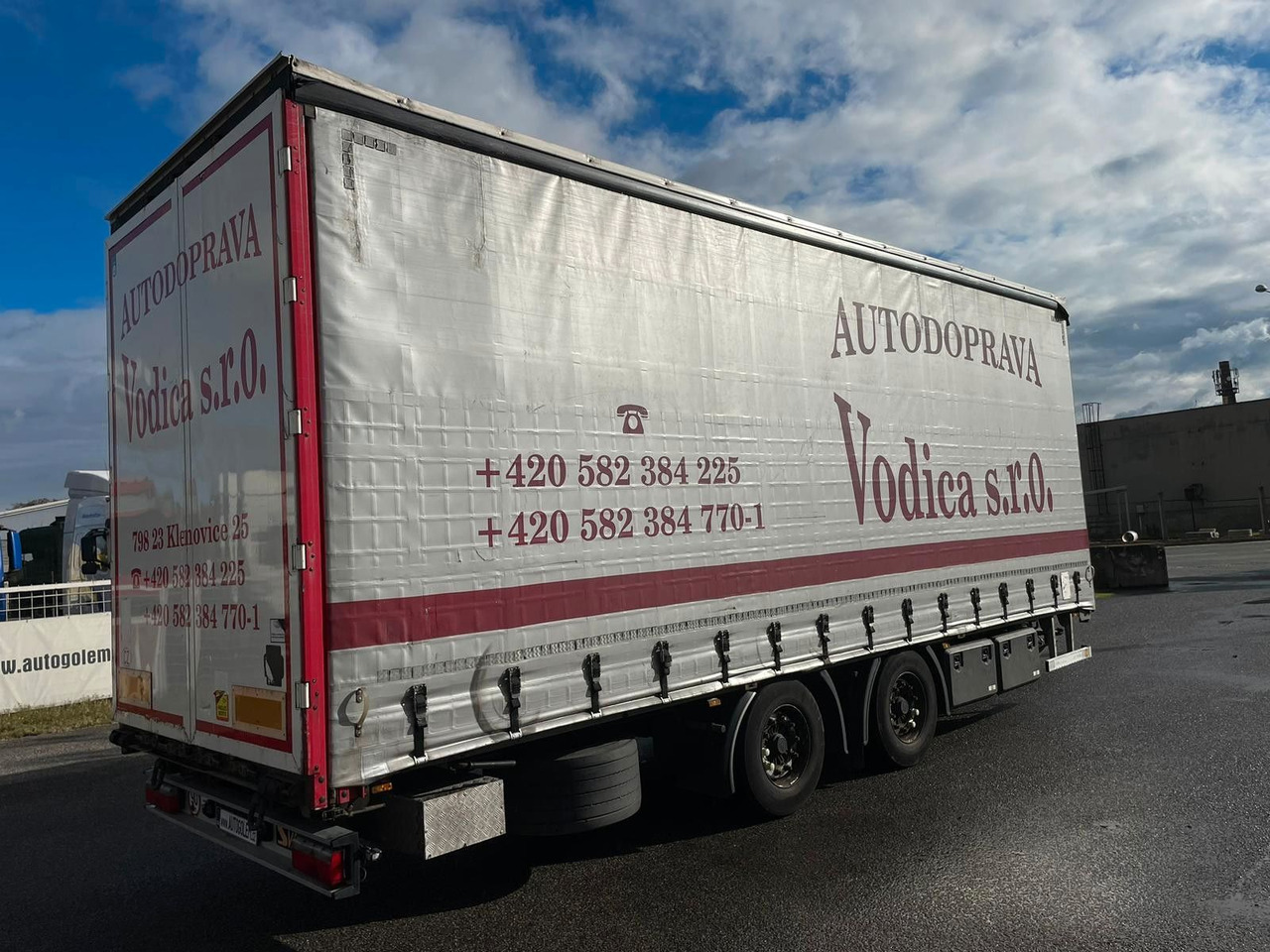 Svan CHT202 - 侧帘拖车:图3 Svan CHT202 - 侧帘拖车:图3