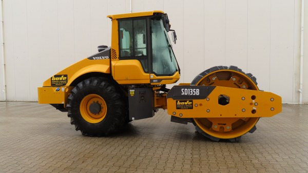 Volvo SD 135 B - 压实机:图1 Volvo SD 135 B - 压实机:图1