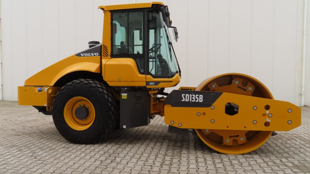 Volvo SD 135 B - 压实机:图1 Volvo SD 135 B - 压实机:图1