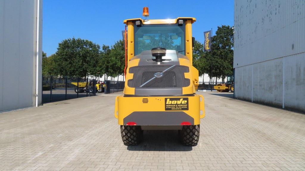 Volvo SD75 B - 压实机:图3 Volvo SD75 B - 压实机:图3