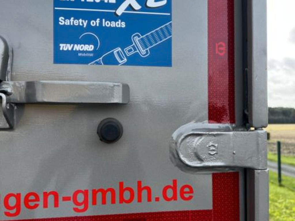 侧帘可拆卸车身 Krone Heck mit Portaltüren:图10 侧帘可拆卸车身 Krone Heck mit Portaltüren:图10