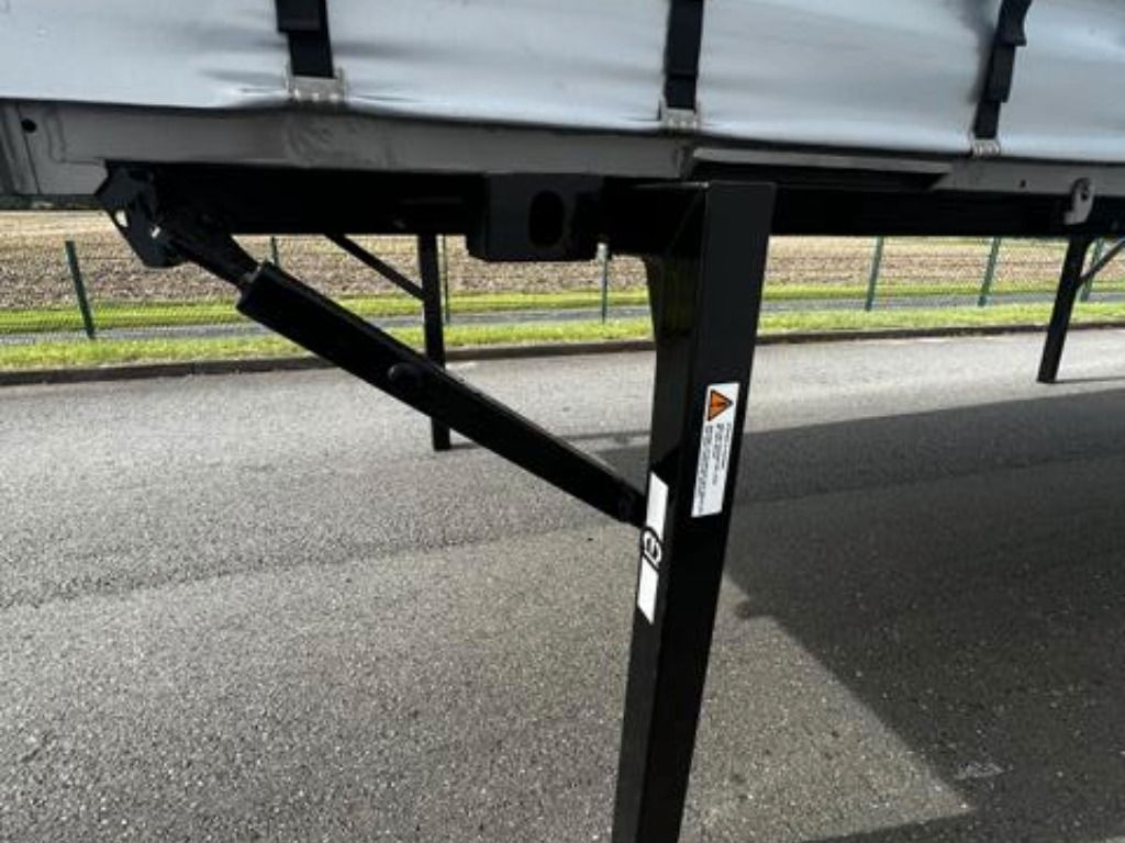 侧帘可拆卸车身 Krone Heck mit Portaltüren:图7 侧帘可拆卸车身 Krone Heck mit Portaltüren:图7