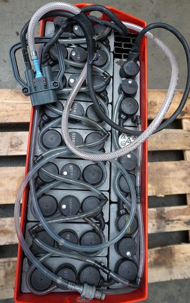 HAWKER 24 Volt 3 PzB 225 Ah - 电池:图3 HAWKER 24 Volt 3 PzB 225 Ah - 电池:图3
