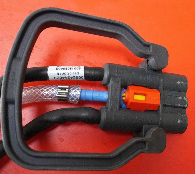 HAWKER 24 Volt 3 PzB 225 Ah - 电池:图4 HAWKER 24 Volt 3 PzB 225 Ah - 电池:图4