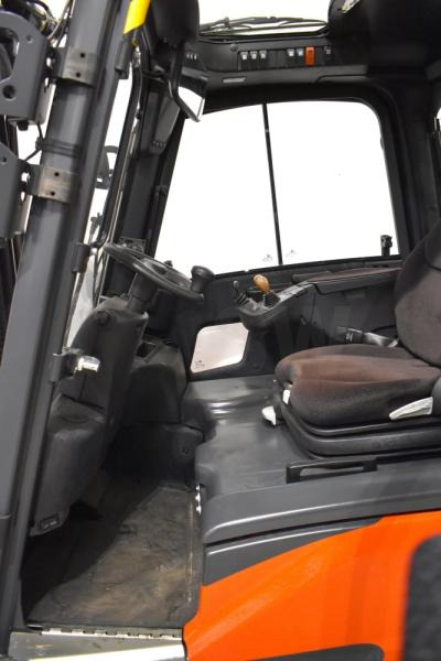 Linde E 18 L EVO 386-02 - 电动叉车:图3 Linde E 18 L EVO 386-02 - 电动叉车:图3