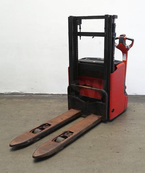 Linde L 12 i 1172 - 堆垛机:图2 Linde L 12 i 1172 - 堆垛机:图2