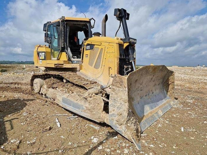 CAT D7E - 推土机:图1 CAT D7E - 推土机:图1