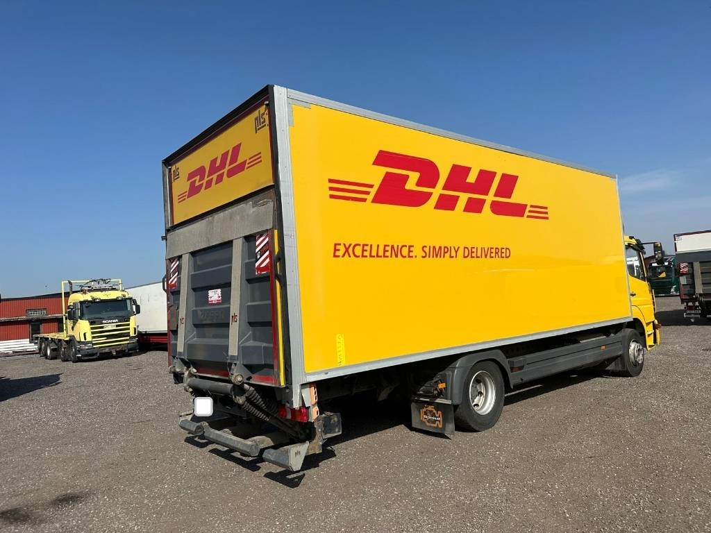 Mercedes-Benz ATEGO 1523 serie 1359 - 厢式卡车:图4 Mercedes-Benz ATEGO 1523 serie 1359 - 厢式卡车:图4