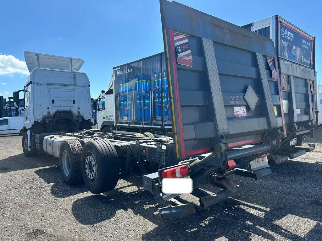 Mercedes-Benz Actros 2546 Serie 9375 - 驾驶室底盘卡车:图3 Mercedes-Benz Actros 2546 Serie 9375 - 驾驶室底盘卡车:图3
