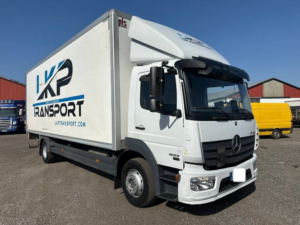Mercedes-Benz Atego 1523 serie 7437 - 厢式卡车:图2 Mercedes-Benz Atego 1523 serie 7437 - 厢式卡车:图2