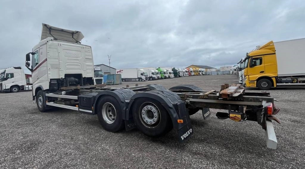 Volvo VOLVO FH 6*2 serie nr 3248 - 集装箱运输车/ 可拆卸车身的卡车:图4 Volvo VOLVO FH 6*2 serie nr 3248 - 集装箱运输车/ 可拆卸车身的卡车:图4