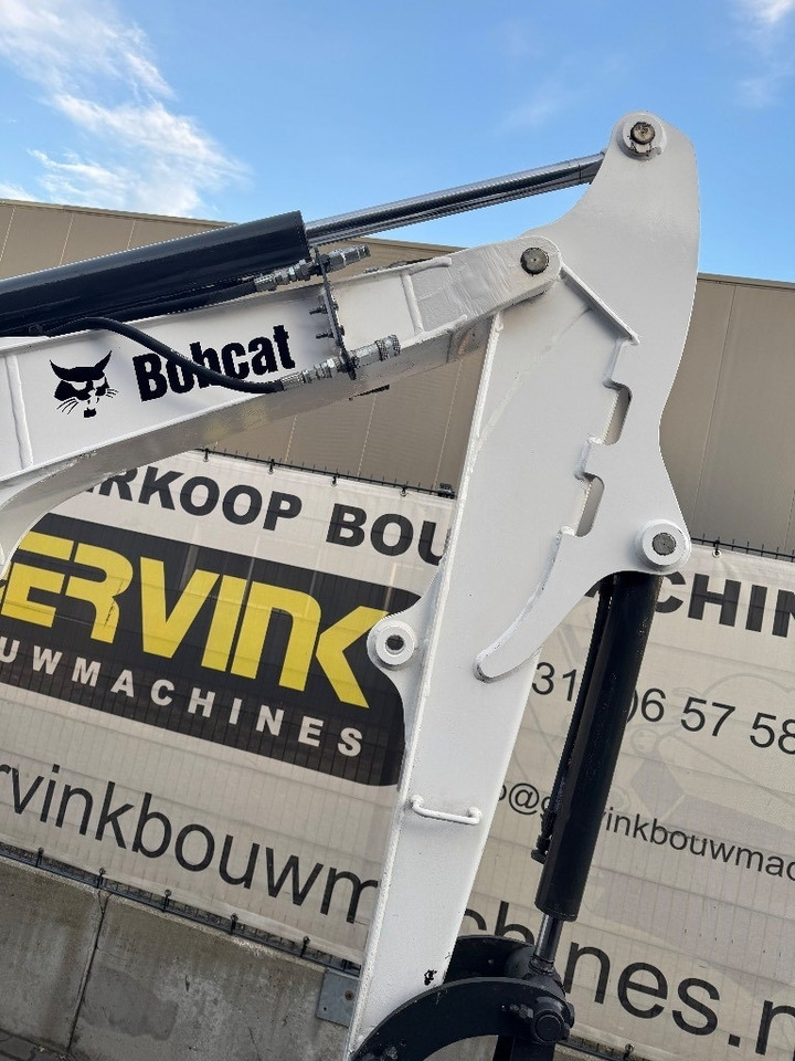 Bobcat E25 - 小型挖掘机:图3 Bobcat E25 - 小型挖掘机:图3