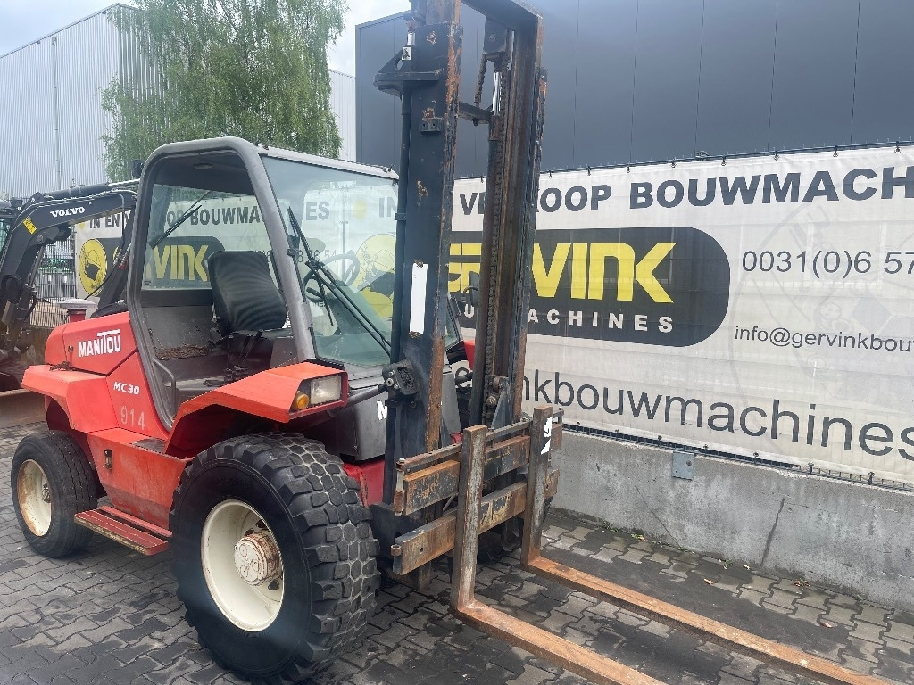 Manitou MC 30 - 越野叉车:图3 Manitou MC 30 - 越野叉车:图3