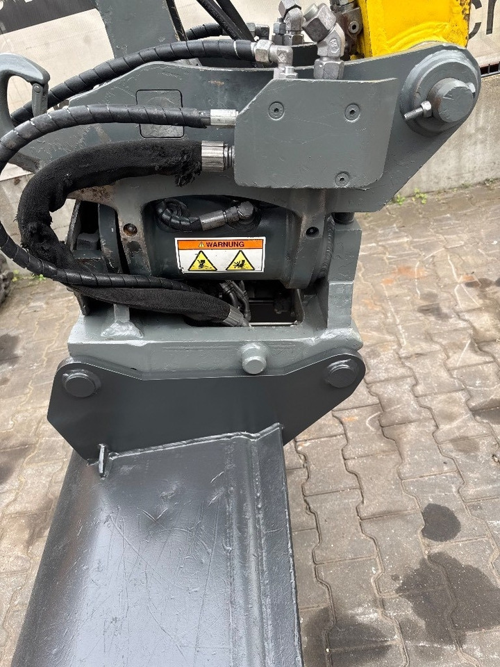 Wacker Neuson EZ 80 - 小型挖掘机:图4 Wacker Neuson EZ 80 - 小型挖掘机:图4