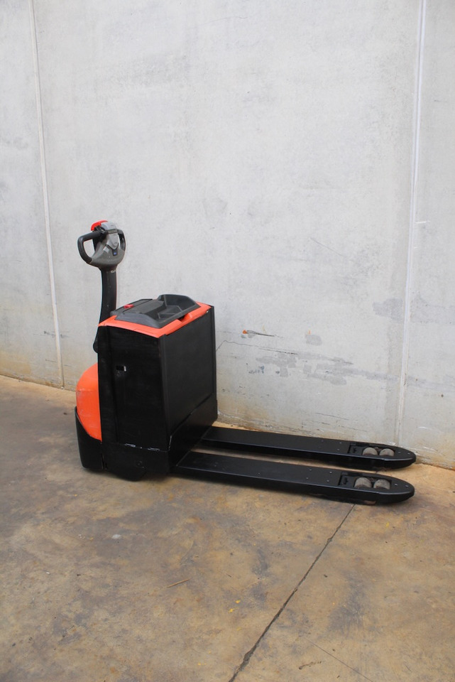 BT LWE 200 - 码垛车:图4 BT LWE 200 - 码垛车:图4