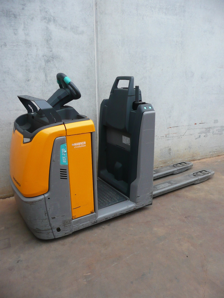 Jungheinrich ECE 220 1250x540mm - 拣选车:图3 Jungheinrich ECE 220 1250x540mm - 拣选车:图3