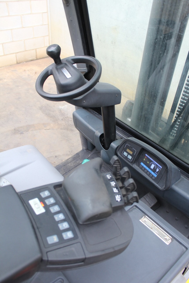 电动叉车 Jungheinrich EFG 320 545 DZ:图7 电动叉车 Jungheinrich EFG 320 545 DZ:图7