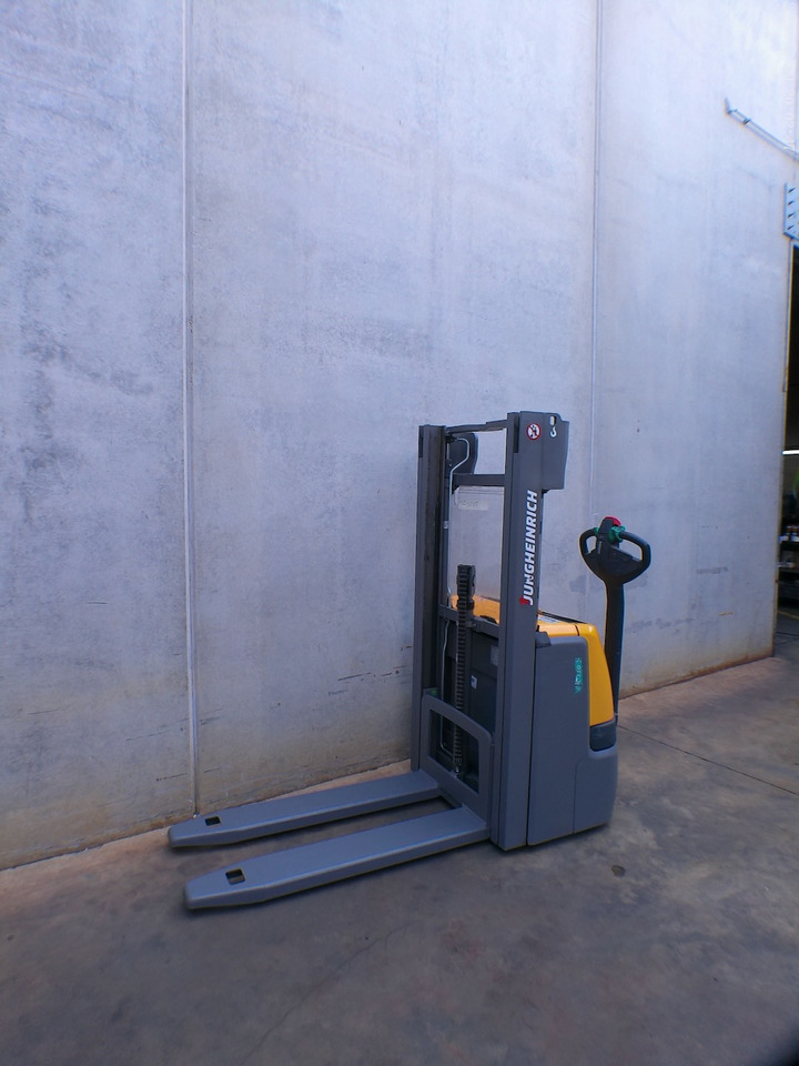 Jungheinrich EJC 110 250 ZZ - 堆垛机:图2 Jungheinrich EJC 110 250 ZZ - 堆垛机:图2