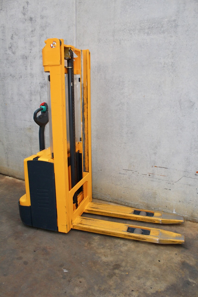 Jungheinrich EJC 110 290 ZT - 堆垛机:图4 Jungheinrich EJC 110 290 ZT - 堆垛机:图4