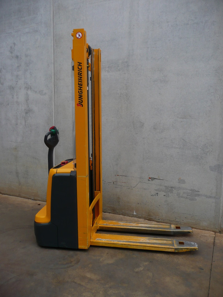 Jungheinrich EJC 110 360 ZT - 堆垛机:图4 Jungheinrich EJC 110 360 ZT - 堆垛机:图4