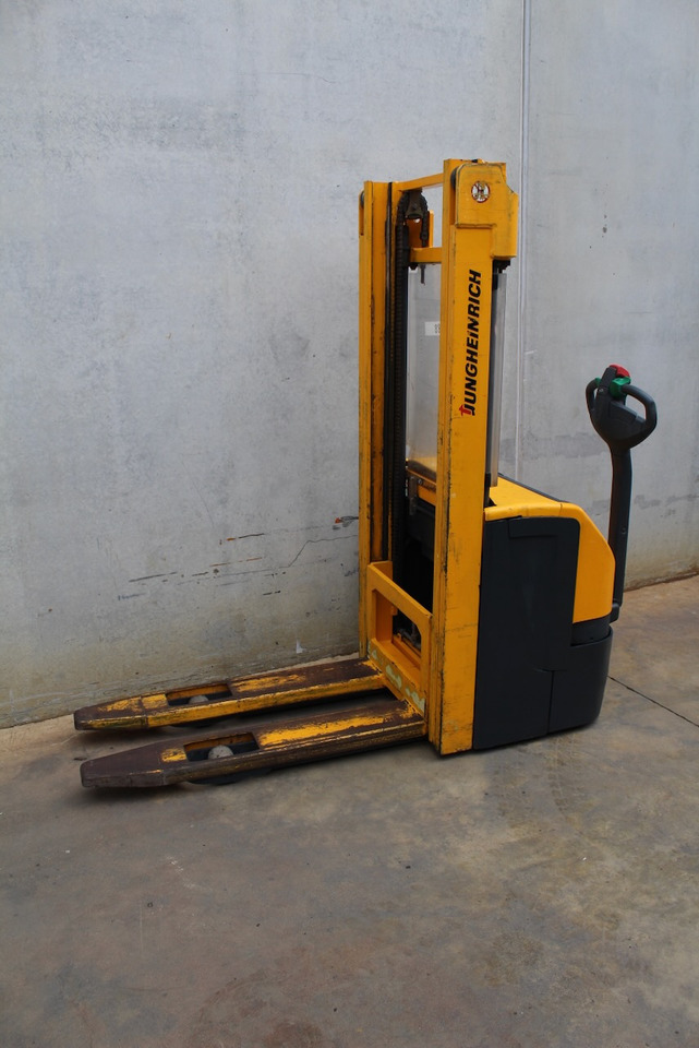 Jungheinrich EJC 212 330 ZT - 堆垛机:图2 Jungheinrich EJC 212 330 ZT - 堆垛机:图2