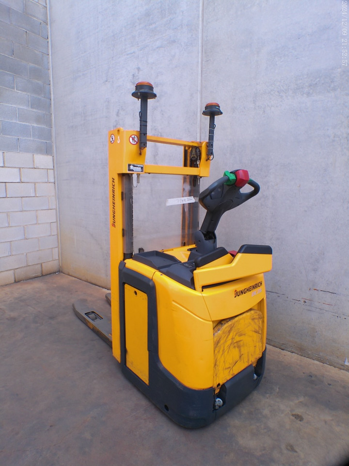 Jungheinrich ERC 216 240 ZT - 堆垛机:图1 Jungheinrich ERC 216 240 ZT - 堆垛机:图1