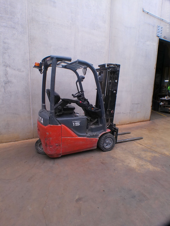 Toyota 8FBE15T - 电动叉车:图2 Toyota 8FBE15T - 电动叉车:图2