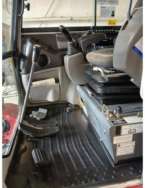 Takeuchi TB 260 - 小型挖掘机:图5 Takeuchi TB 260 - 小型挖掘机:图5
