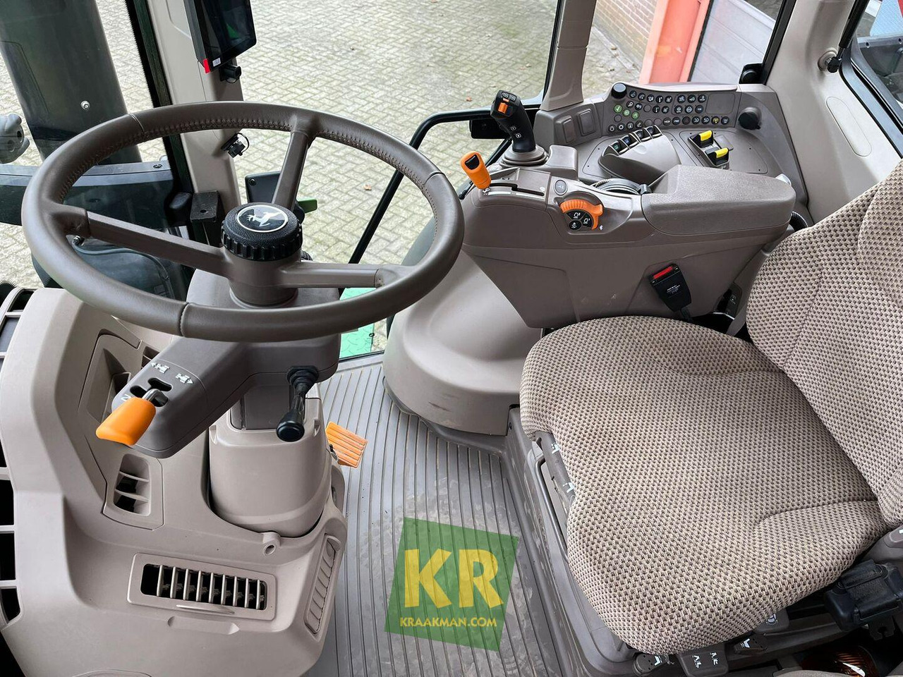 新的 拖拉机 6M 250 John Deere:图10 新的 拖拉机 6M 250 John Deere:图10