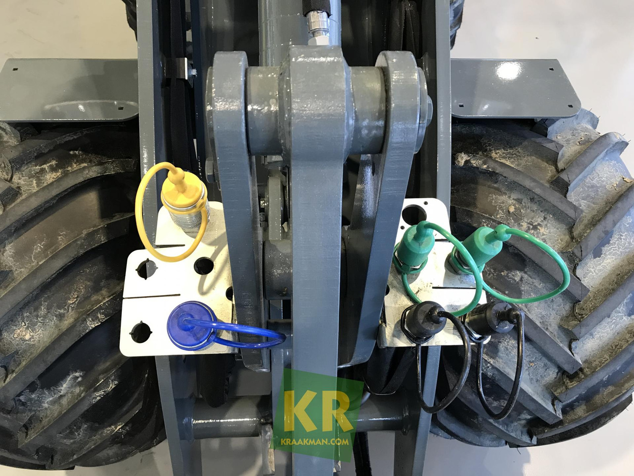 Giant G2200E - 紧凑型装载机:图5 Giant G2200E - 紧凑型装载机:图5