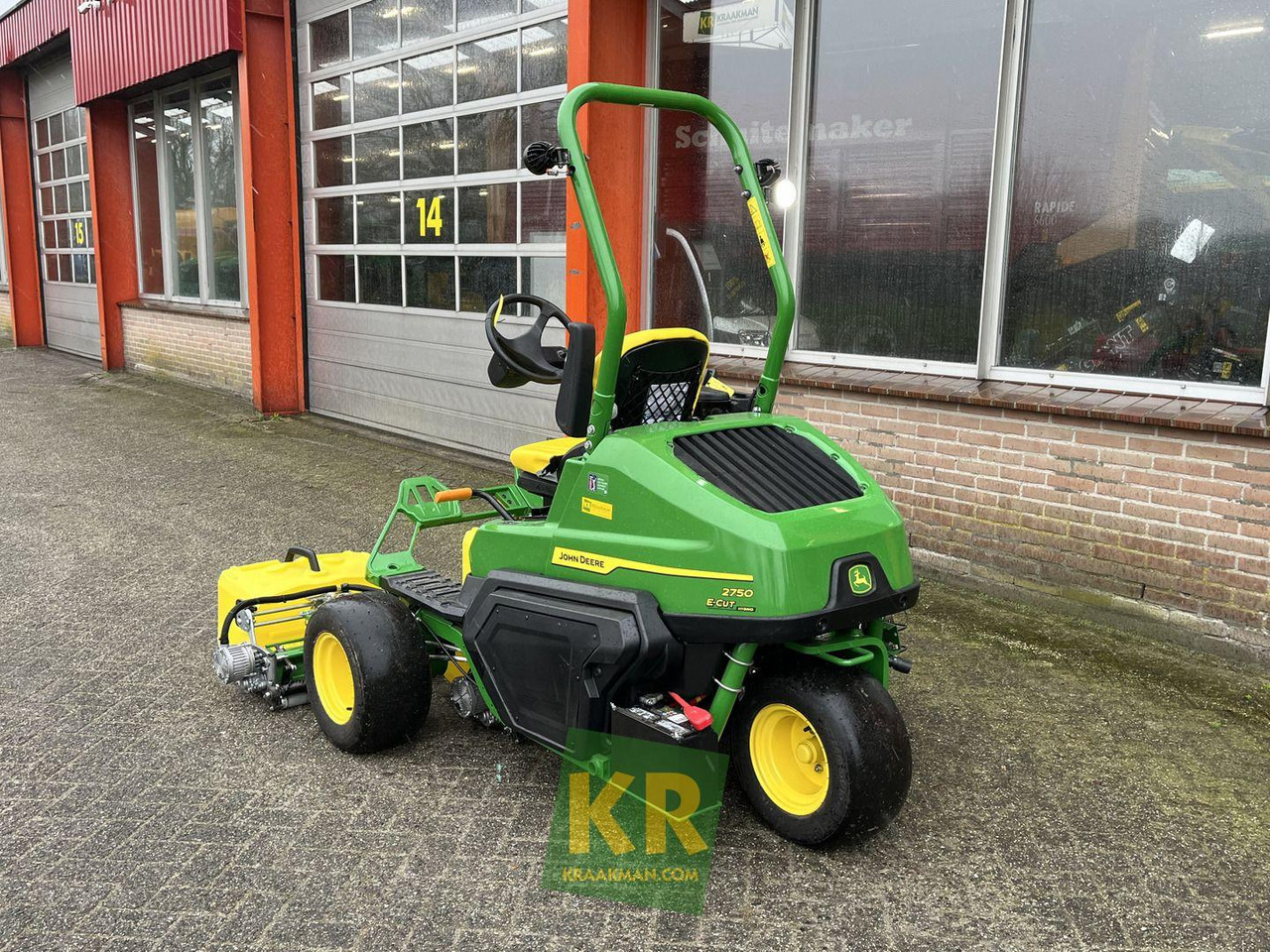 John Deere 2750 E-CUT HYBRID - 园林割草机:图2 John Deere 2750 E-CUT HYBRID - 园林割草机:图2