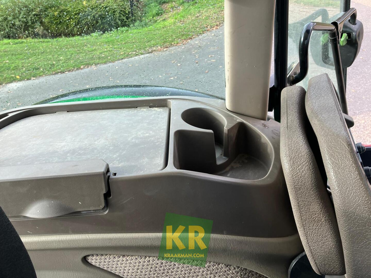 John Deere 5085M - 拖拉机:图5 John Deere 5085M - 拖拉机:图5