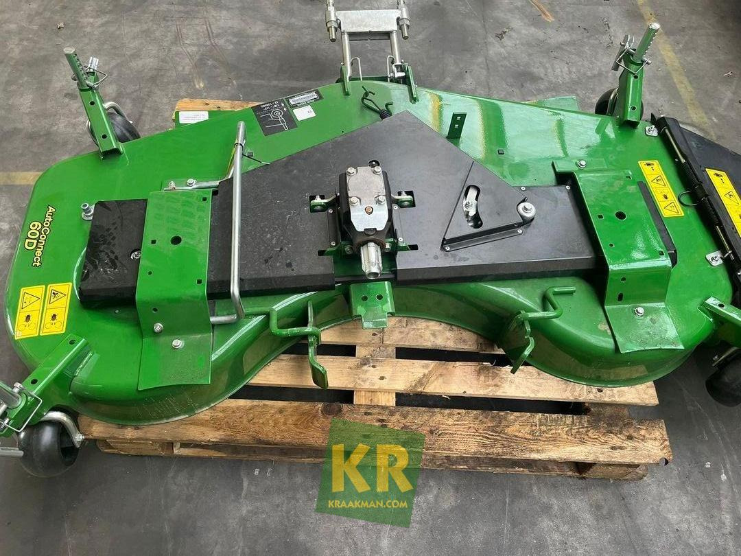 John Deere 60D IN.  - 园林割草机:图2 John Deere 60D IN.  - 园林割草机:图2