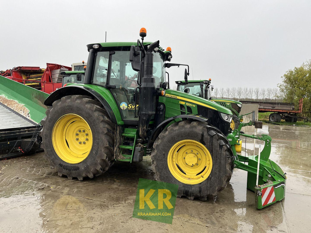 John Deere 6120M - 拖拉机:图2 John Deere 6120M - 拖拉机:图2