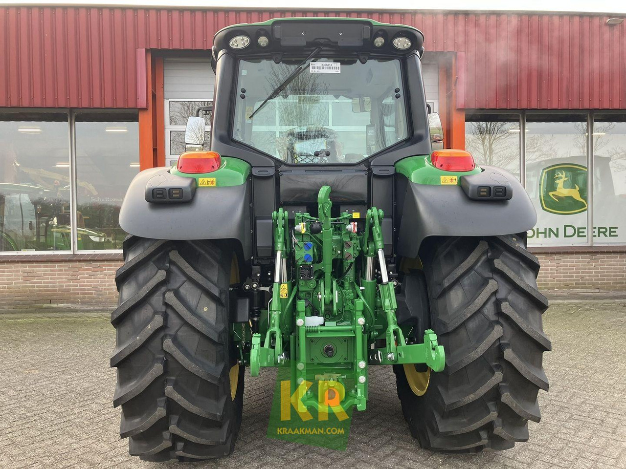 John Deere 6120M - 拖拉机:图4 John Deere 6120M - 拖拉机:图4