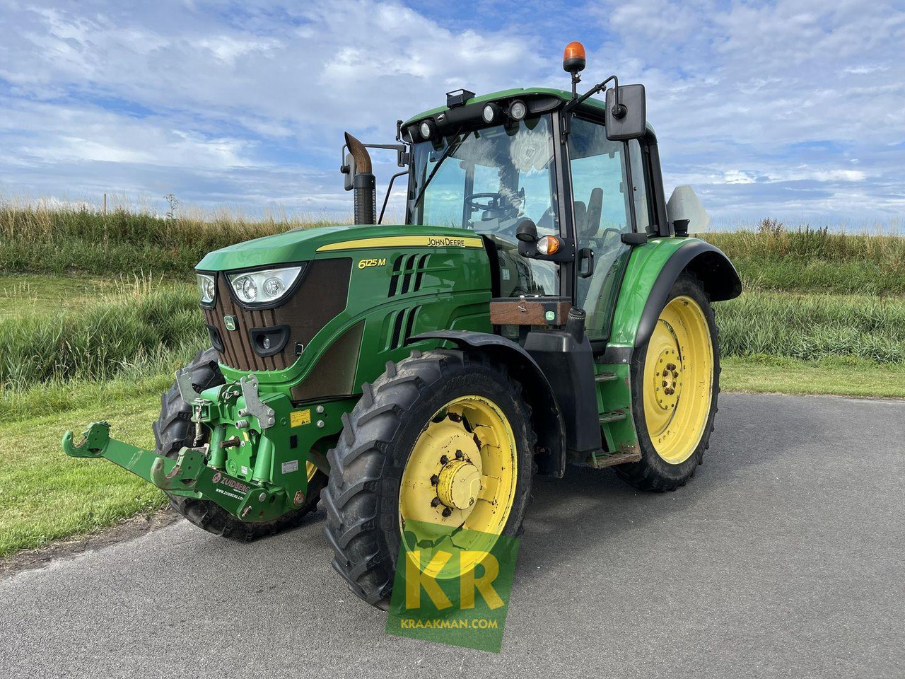 John Deere 6125M trekker - 拖拉机:图1 John Deere 6125M trekker - 拖拉机:图1